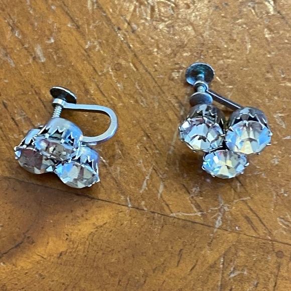 Clear Crystal Screw Back Vintage Silver Tone Earrings Made In Austria - Picture 8 of 15